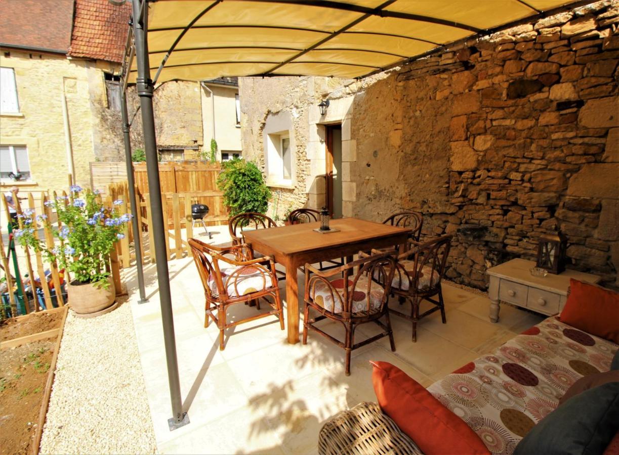 Joli Gite Pour 5 Personnes : Chez Cherrie Saint-Julien-de-Lampon Εξωτερικό φωτογραφία